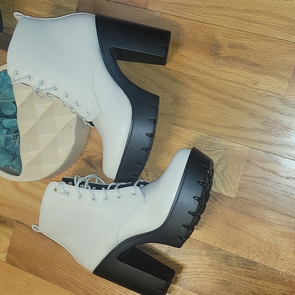 SEYCHELLES Ivory Platform Boots - Picture 2 of 10